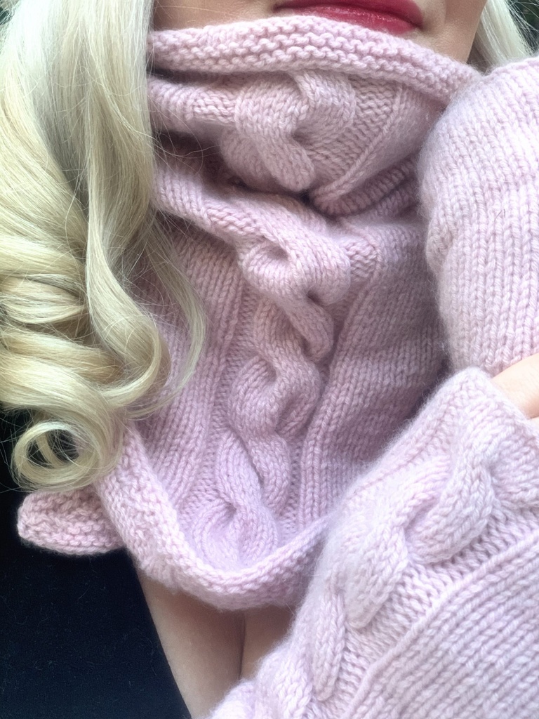 Amelie Triangular Scarf Pattern